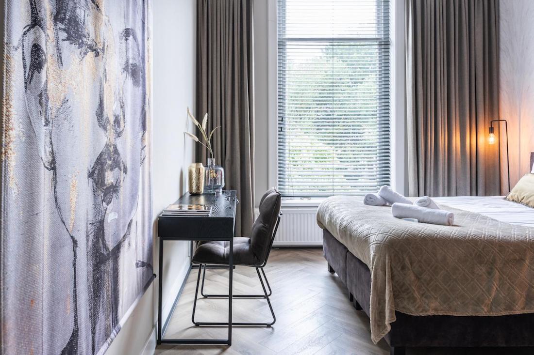 Xxl Loft With Bath Located Stadsvilla Tilburg Kültér fotó
