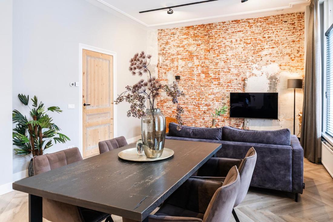Xxl Loft With Bath Located Stadsvilla Tilburg Kültér fotó