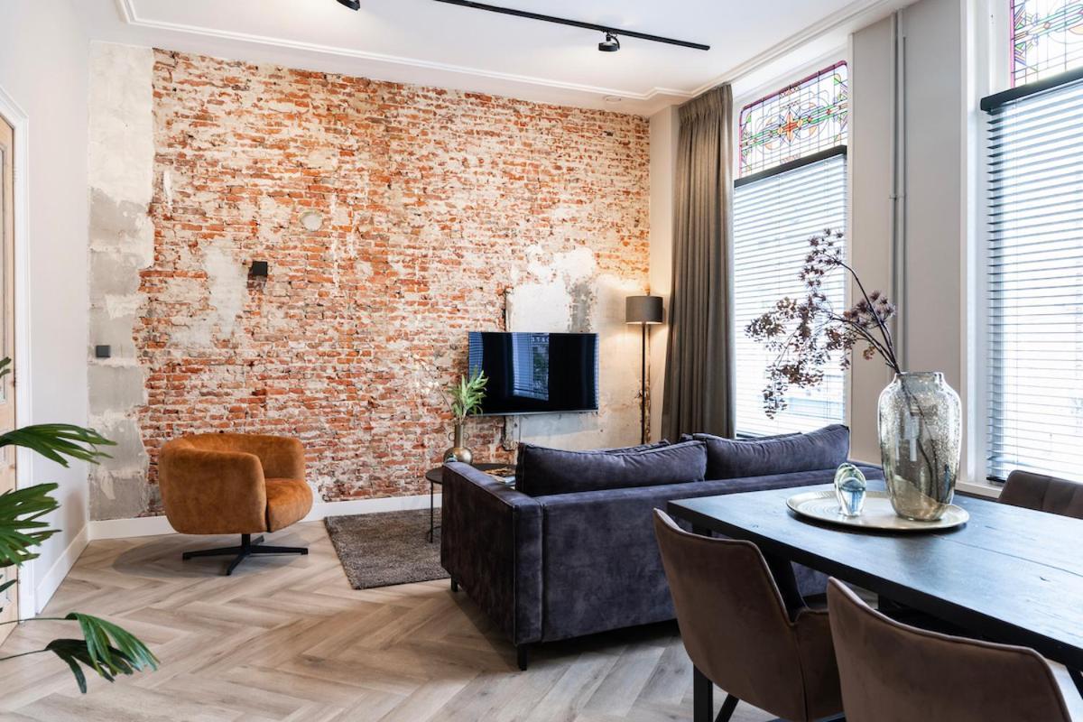 Xxl Loft With Bath Located Stadsvilla Tilburg Kültér fotó